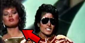Michael Jackson bir kad�n� �perse...