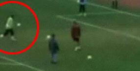 Topu�uyla gol att�!