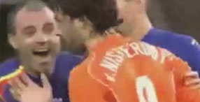 Nistelrooy'un intikam� ac� oldu!