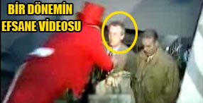 Mustafa Denizli'ye u�an kafa!