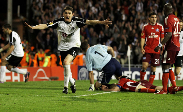 Fulham:2-1: Hamburg