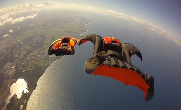 Kanatlı tulum uçuşu / Wingsuit Flying