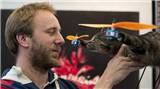 Kedisinden 'helikopter' yaptı