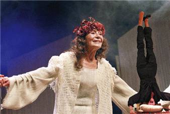 81 YAŞINDA AMUDA KALKTI