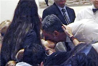 AŞKI GERÇEKTEN ‘YAKALADI’