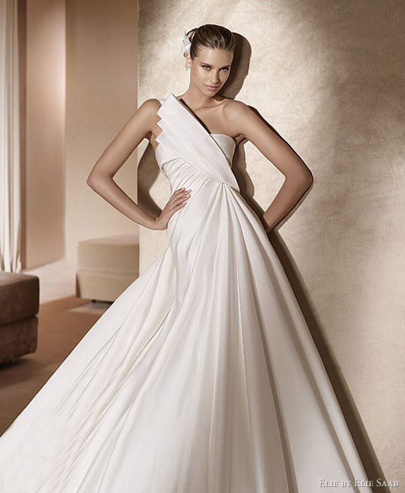 Elie by Elie Saab 2011 gelinlik modelleri 5