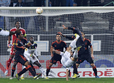 Bekir'den Zlatan'ı kıskandıracak gol!