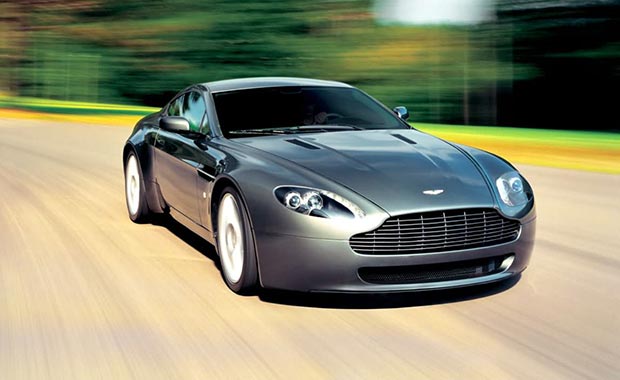 aston-martin-den-siradisi-v8-vantage--5964894.Jpeg