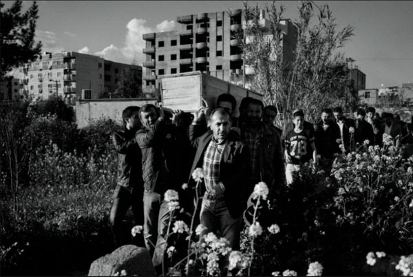 ABD'li muhabir PKK'lıların arasına sızdı! İşte şok görüntüler