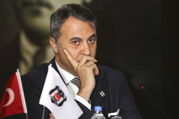 Teklifi kabul etti! Beşiktaş'ın yeni teknik direktörü&hellip; Futbol