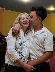 http://i.milliyet.com.tr/GazeteHaberIciResim/2009/01/06/fft16_mf159875.Jpeg
