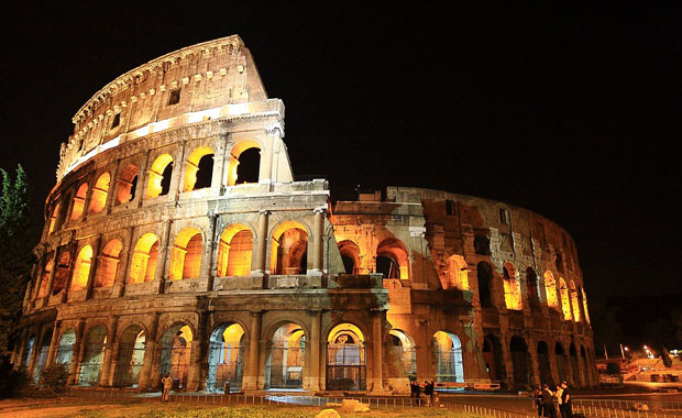 Kolezyum, İtalya - Dünyanın Yedi Harikası