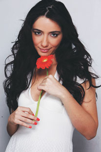 Öykü Gürman - Yalan Gözlerin Yeni 2011