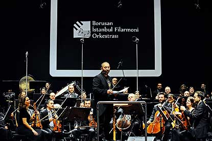 Cem Yılmazın konserinde eğitim için kaç TL toplandı?