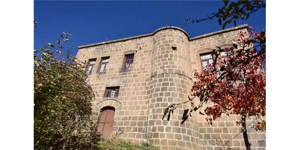 Bitlis�teki tarihi evler fotoğraflandı Bitlis Haberleri