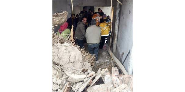 AKSARAY’DA MÜSTAKİL EV ÇÖKTÜ 2 YARALI Aksaray Haberleri