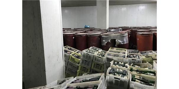 40 bin şişe kaçak içki İzmir'de ele geçirildi ile ilgili görsel sonucu