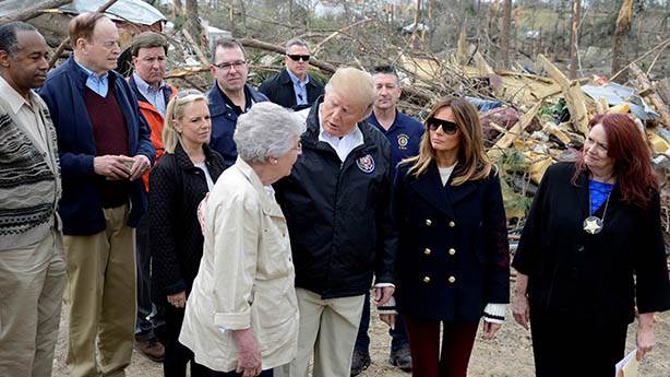 Ya gerçek Melania Trump...