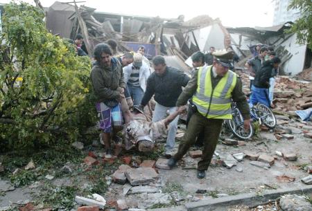sili-de-8-8-lik-deprem-okyanus-ta-tsunami-olustu-532100.Jpeg