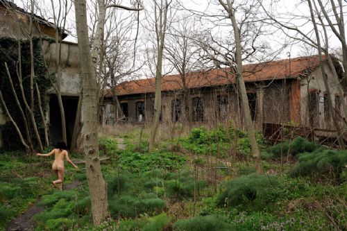 İstanbul'da çırılçıplak yakalandı