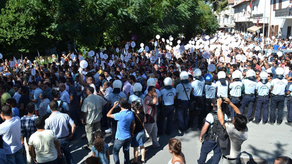 Hatay'da barış yürüyüşü