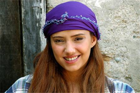 A�k Bir Hayal 13. B�l�m izle