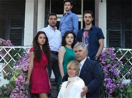 Gün Akşam Oldu izleyiciyi gözyaşına boğdu
