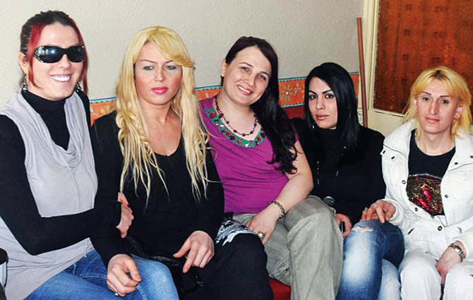 antalya travestileri bir birine girdi