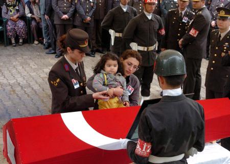 Kardelen Elif ��retmenden tokat gibi s�zler