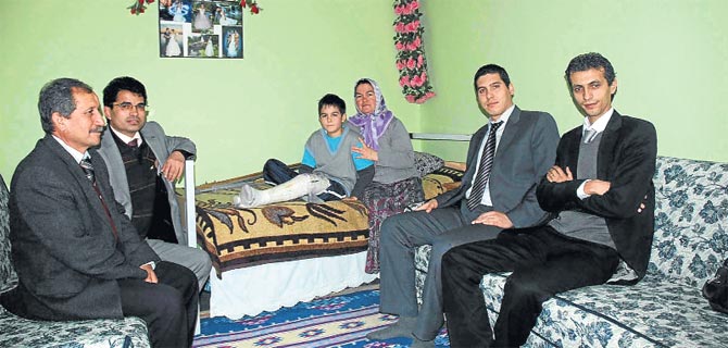 Elleri öpülmez mi bu öğretmenlerin?