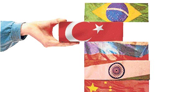 T�rkiye global ekonomide k�saltmalara s��m�yor