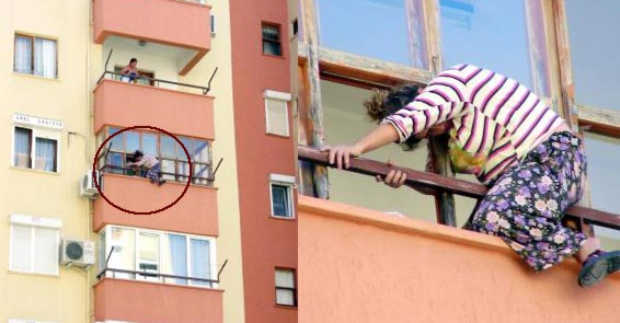 Temizlikçi kadın balkon penceresine sıkıştı