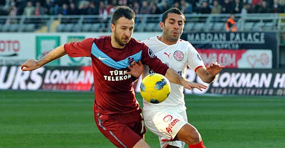 Trabzonspor Antalyada yıkıldı