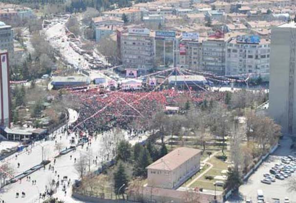 Gökçek CHP'nin Tandoğan mitingi ile twitterda dalga geçti