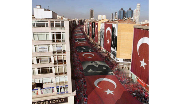 Şişli'de katılım rekoru