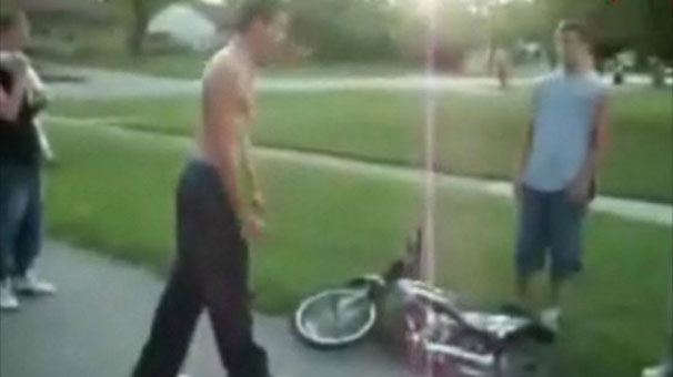 [Resim: -oglum-bak-git-ingiltere-de-yasandi--2295838.Jpeg]