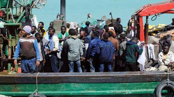 Göçmen teknesinde din kavgası 12 kişi denize atıldı