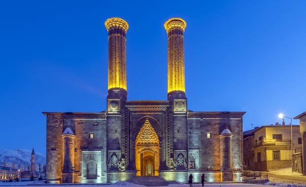 Ã§ifte minareli medrese erzurum ile ilgili gÃ¶rsel sonucu