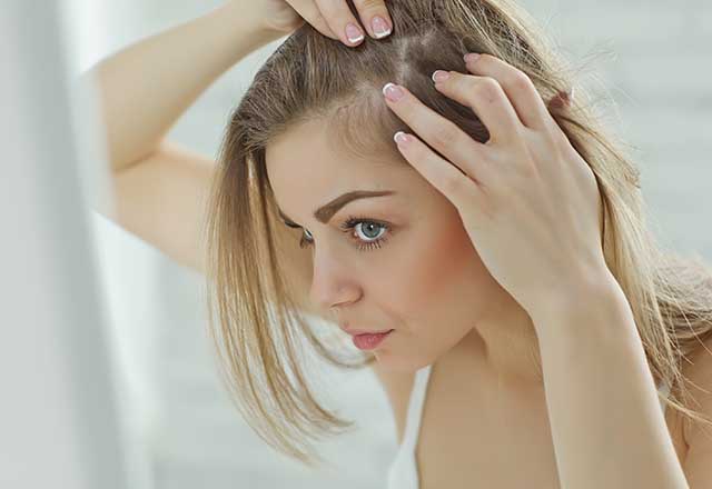 A vitamini eksikliği saç dökülmesini tetikliyor