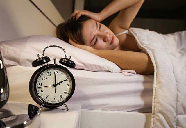 Uykuya dalarken sıçrama neden olur