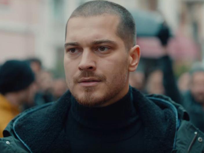 4- İçerde’de Sarp Yılmaz