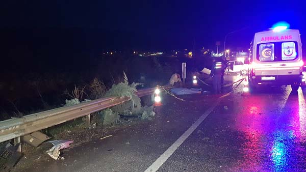 Manisa'da korkunÃ§ kaza! SÃ¼rÃ¼cÃ¼ feci Åekilde can verdi