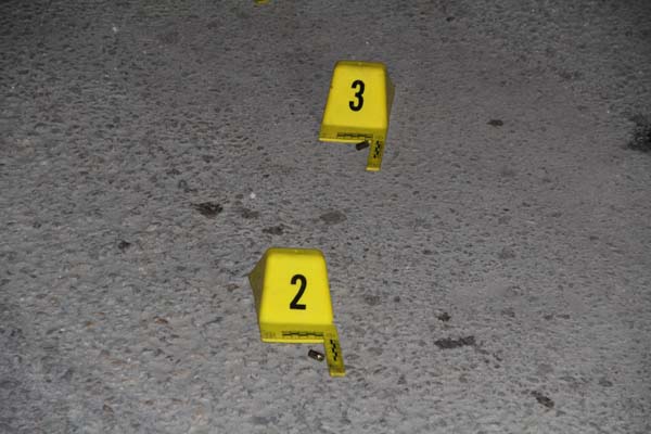 Cezaevi firarisi dehÅet saÃ§tÄ±! Yoldan geÃ§enlere kurÅun yaÄdÄ±rdÄ±