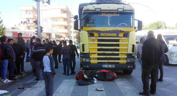 Ambulansa yol vermek istedi, sonrasÄ± korkunÃ§!