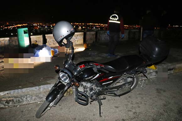 Bir polisin en zor anÄ±! Cep telefonuna cevap veremedi...