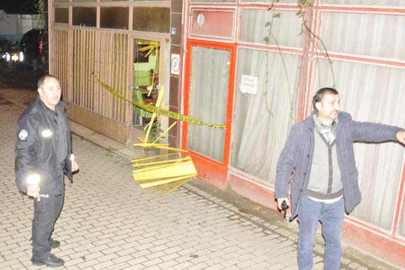 YÄ±lbaÅÄ± gecesi dehÅet! DÃ¼n not yazdÄ±, akÅam tartÄ±ÅtÄ±, sonra silahÄ±nÄ± alÄ±p geldi ve...