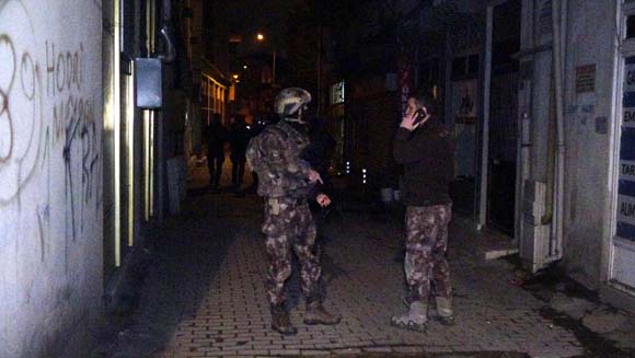 YÄ±lbaÅÄ± gecesi dehÅet! DÃ¼n not yazdÄ±, akÅam tartÄ±ÅtÄ±, sonra silahÄ±nÄ± alÄ±p geldi ve...