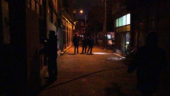 YÄ±lbaÅÄ± gecesi dehÅet! DÃ¼n not yazdÄ±, akÅam tartÄ±ÅtÄ±, sonra silahÄ±nÄ± alÄ±p geldi ve...