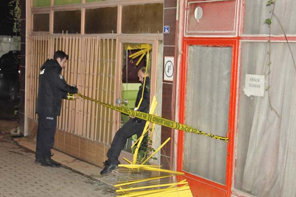 YÄ±lbaÅÄ± gecesi dehÅet! DÃ¼n not yazdÄ±, akÅam tartÄ±ÅtÄ±, sonra silahÄ±nÄ± alÄ±p geldi ve...