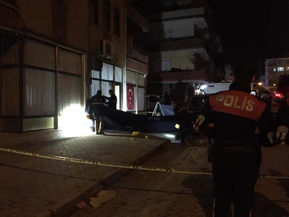 YÄ±lbaÅÄ± gecesi dehÅet! DÃ¼n not yazdÄ±, akÅam tartÄ±ÅtÄ±, sonra silahÄ±nÄ± alÄ±p geldi ve...